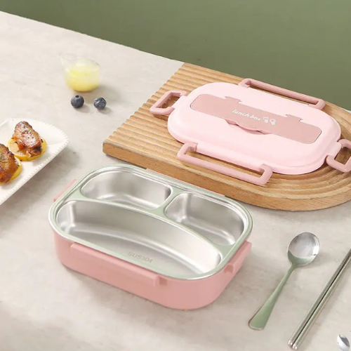 Stainless steel bento box in pink by Living Abroad Creations