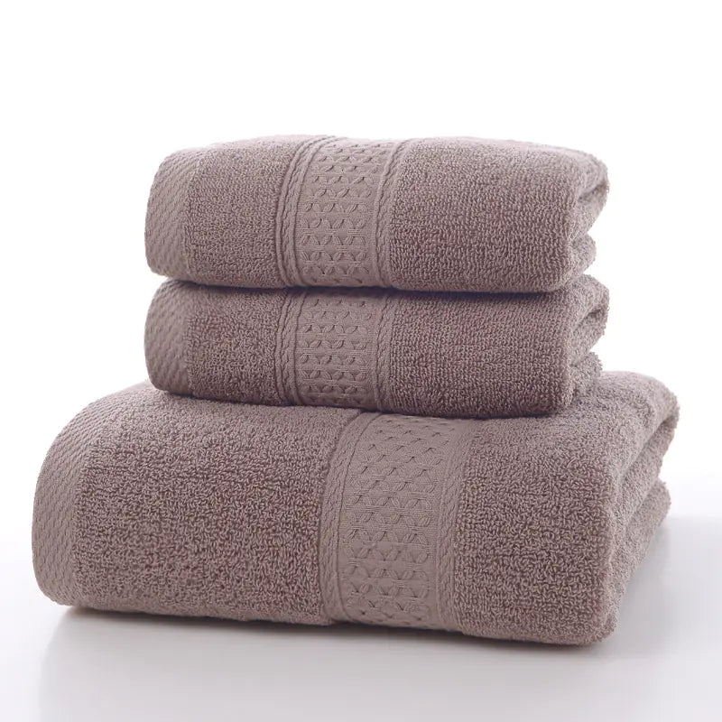 Elegant bath towel gift set for home use – Living Abroad Creations Coffee